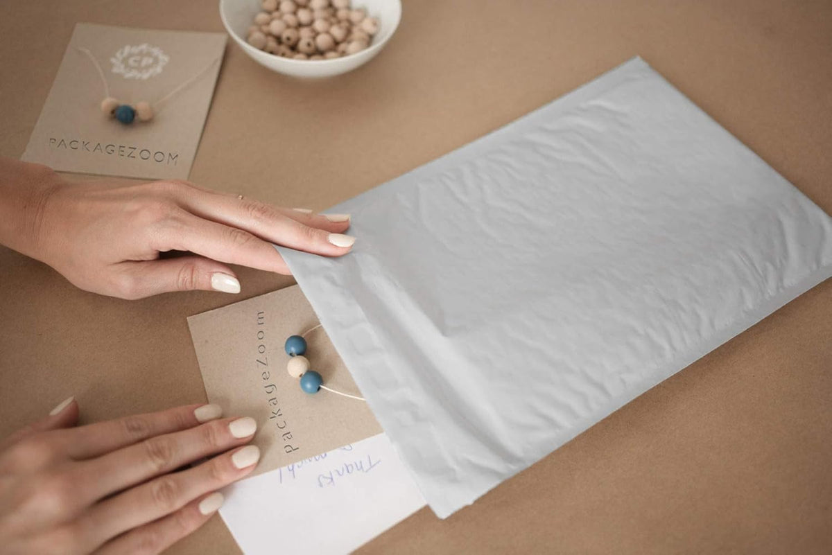 9.5x14.5 inches Poly Bubble Mailer Self Seal Shipping Envelopes 2.5 Mil 100 Pack