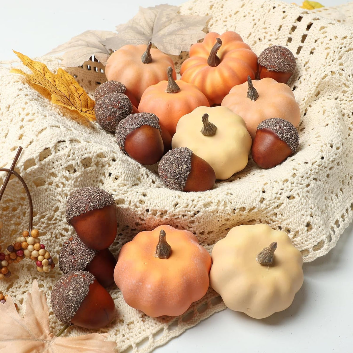 21Pcs Fake Pumpkins Fall Thanksgiving Decorations,Plastic Pumpkins with Acorns,Maple Leaves,Artificial Mini Pumpkin Decorating Autumn Harvest Outdoor Indoor Home Decor Centerpiece Table Decorations